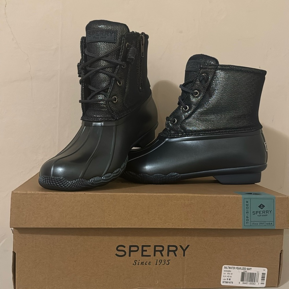 Sperry Saltwater Duck Boots Size 9